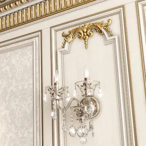 Oak frame moulding with ornate floral appliques - 2
